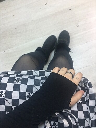 GOTHIC KURU KAFALI KOL CANTASI