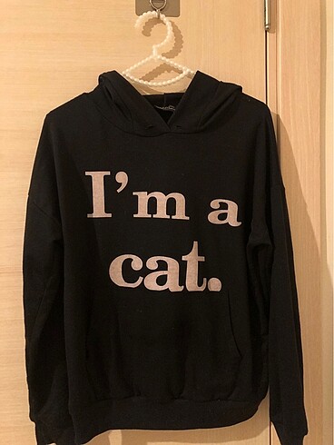 Kedi şapkalı sweatshirt
