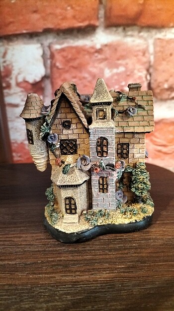 Minik ev biblo