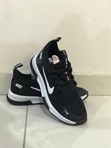 Nike siyah spor ayakkabı