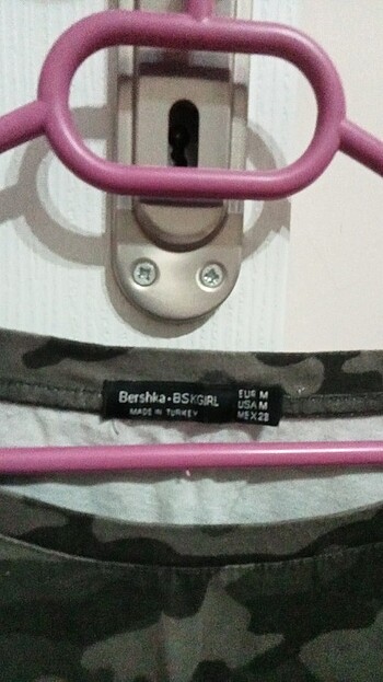 Bershka Bayan tişört