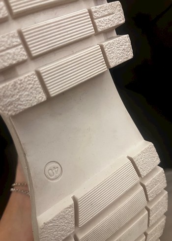 Beyaz Deri Dizüstü Kürklü Topuklu Çizme - Görsel 4