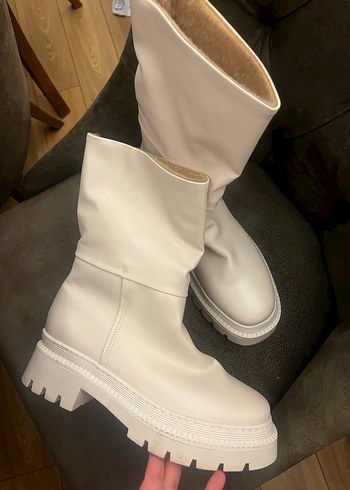 Beyaz Deri Dizüstü Kürklü Topuklu Çizme - Görsel 5