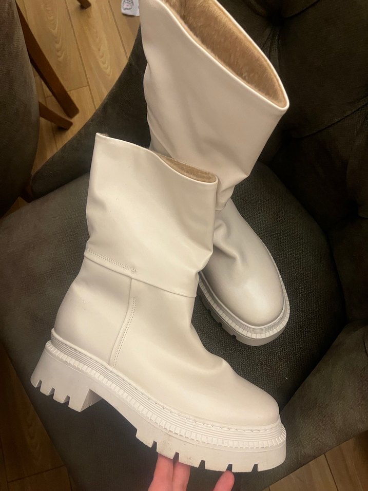 Beyaz Deri Dizüstü Kürklü Topuklu Çizme - Görsel 5