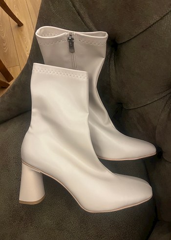 Fermuarlı Kadın Bot - Görsel 3