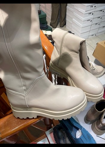 Bej Deri Kadın  Bot - Görsel 3