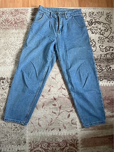 mom jean