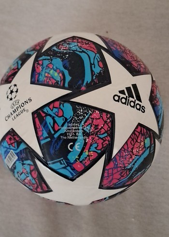 Renkli Adidas Futbol Topu - Görsel 5