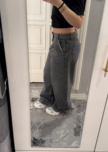 Gri taşlı ışıltılı jean - Görsel 3