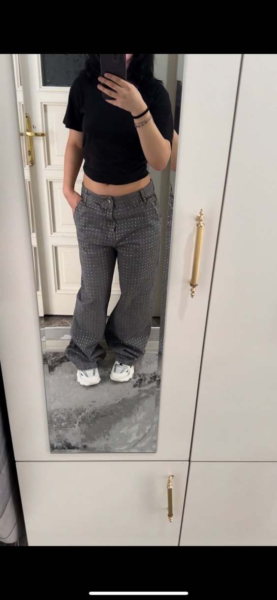 Gri taşlı ışıltılı jean - Görsel 4