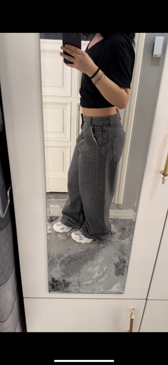 Gri taşlı ışıltılı jean - Görsel 3