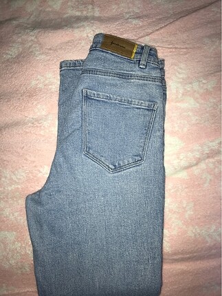 36 Beden Stradivarius mom jean