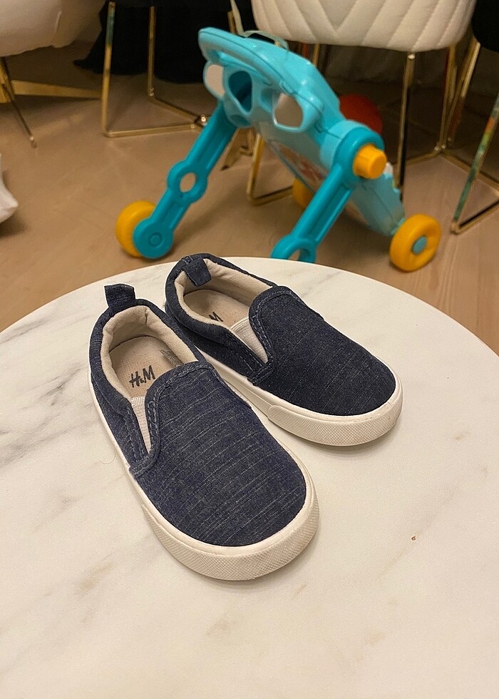 H&M ayakkabı 23 no - Görsel 2