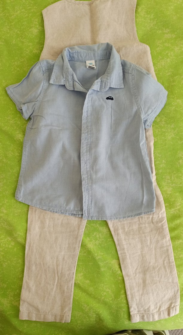 Bej Düğmeli Çocuk Yelek ve Pantolon Takımı - Görsel 5