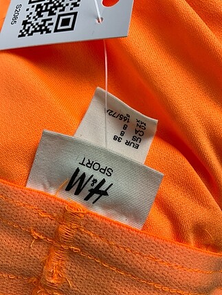 38 Beden H&M Mini Şort %70 İndirimli.