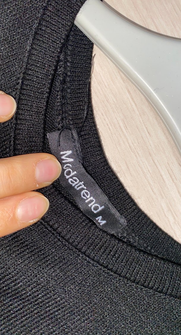 Siyah Transparan Kollu Kadın Bluz - Görsel 2