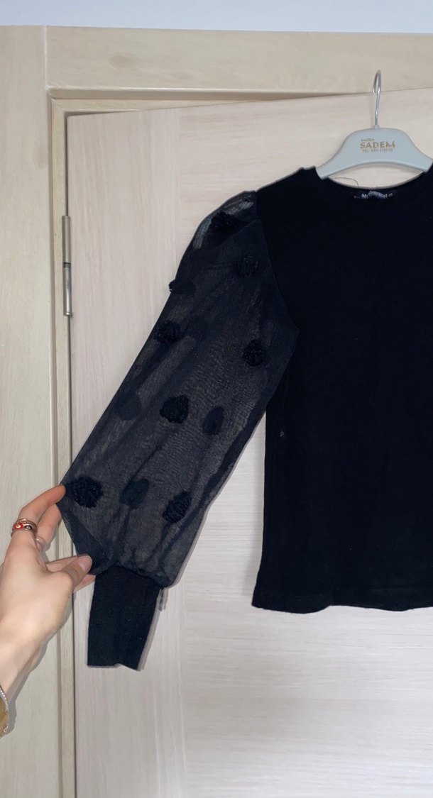 Siyah Transparan Kollu Kadın Bluz - Görsel 3