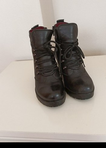 Siyah Deri Gotik Topuklu Bot - Görsel 2