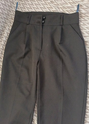 Kadın Siyah Pilili Kumaş Pantolon - Görsel 3