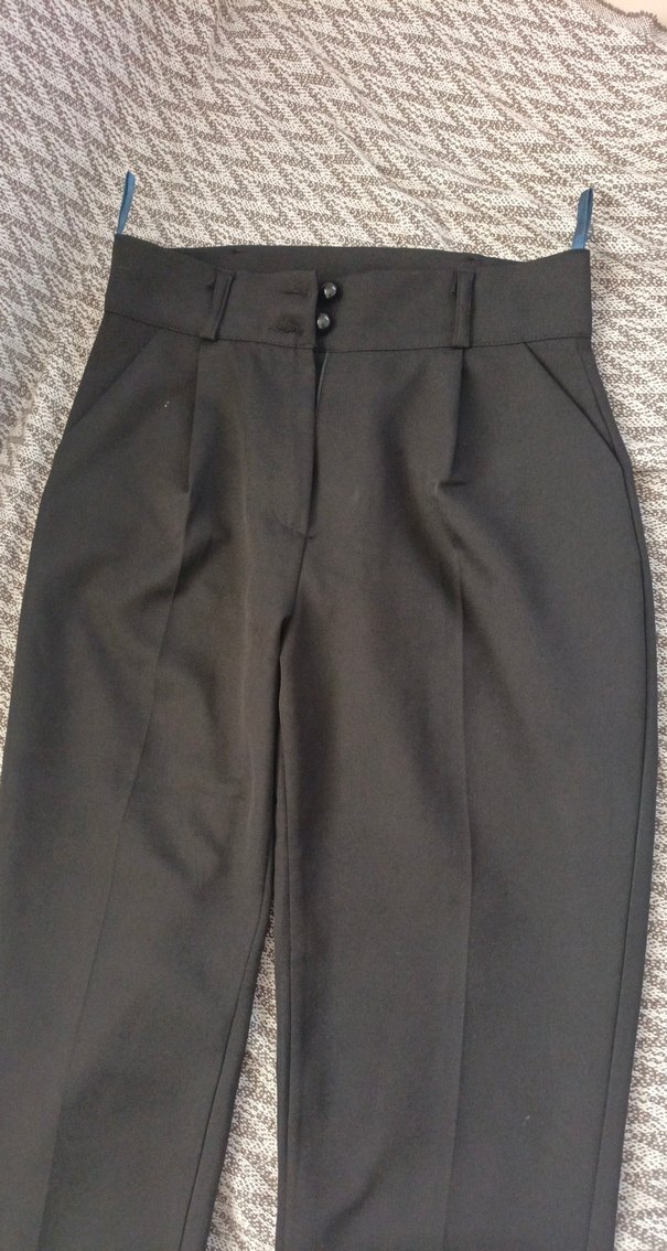 Kadın Siyah Pilili Kumaş Pantolon - Görsel 3