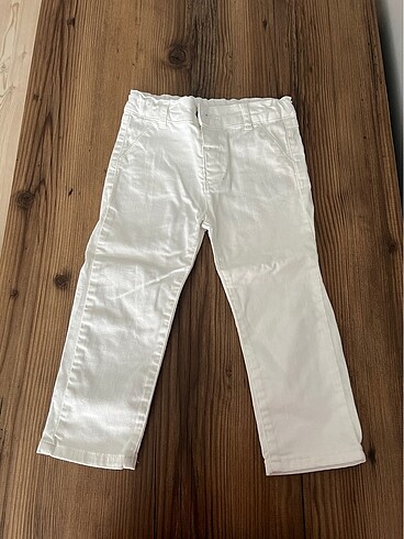 Beyaz jean pantolon