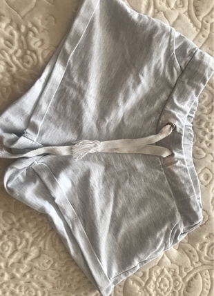 Bershka Kısa şort 