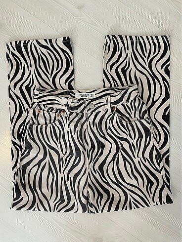 Zara zebra jean