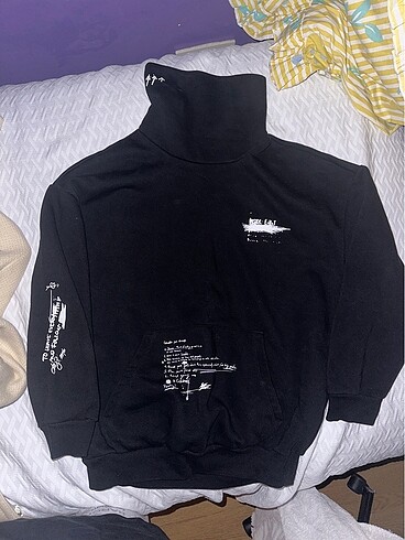 sweatshirt