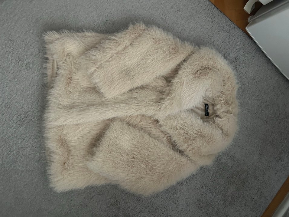 Beyaz Kürk Detaylı Midi Kadın Mont - Görsel 3