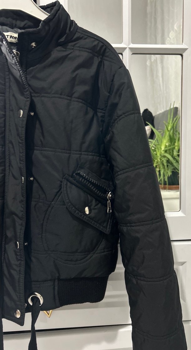 Siyah Kemerli Kısa Kadın Ceket - Görsel 2