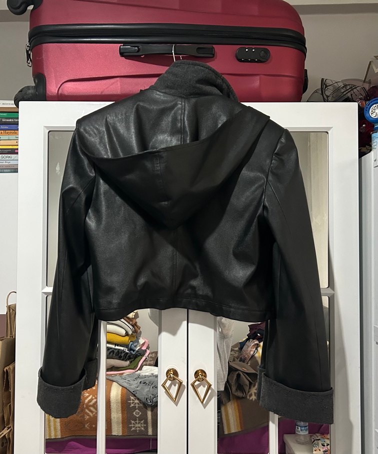 Kadın Siyah Deri Kapüşonlu Ceket - Görsel 5