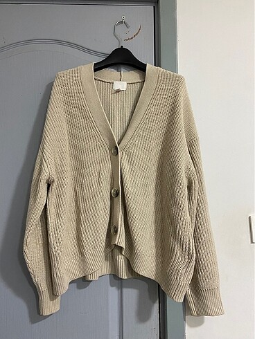H&M HIRKA