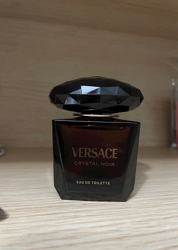 Versace Crystal Noir Kadın Parfümü