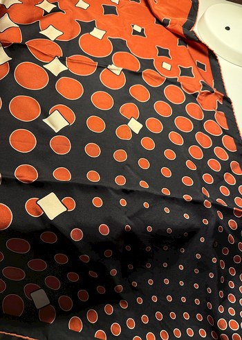 Vakko Siyah-Kırmızı İpek Eşarp - Görsel 5