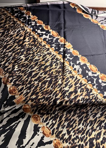 Vakko Leopar-Zebra Desenli Eşarp - Görsel 4