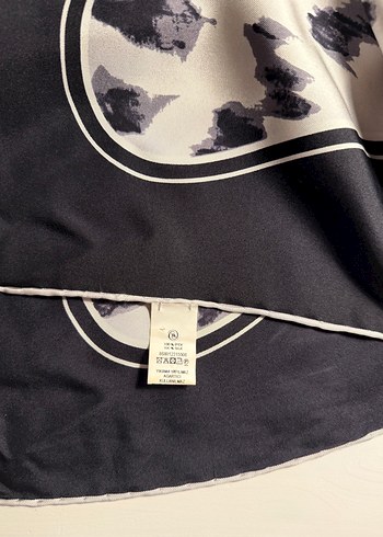 Vakko Siyah Leopar Desenli Eşarp - Görsel 4