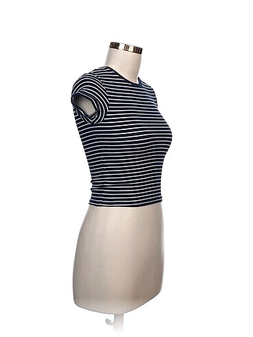Pull and Bear Pull and Bear Bluz %70 İndirimli.