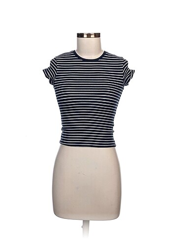 Pull and Bear Bluz %70 İndirimli.