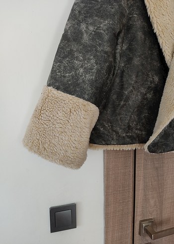 Deri Kadın Kısa Kürklü Ceket - Görsel 2