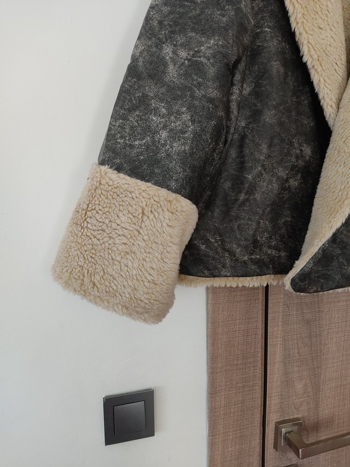 Deri Kadın Kısa Kürklü Ceket - Görsel 2