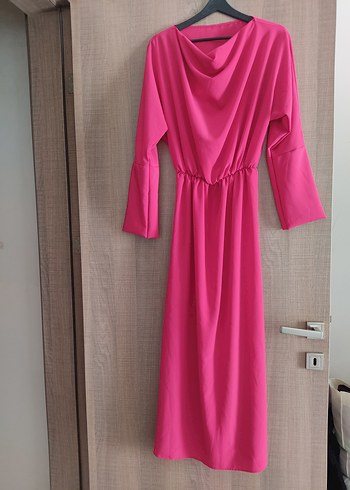 Pembe Uzun Drapeli Kadın Elbise