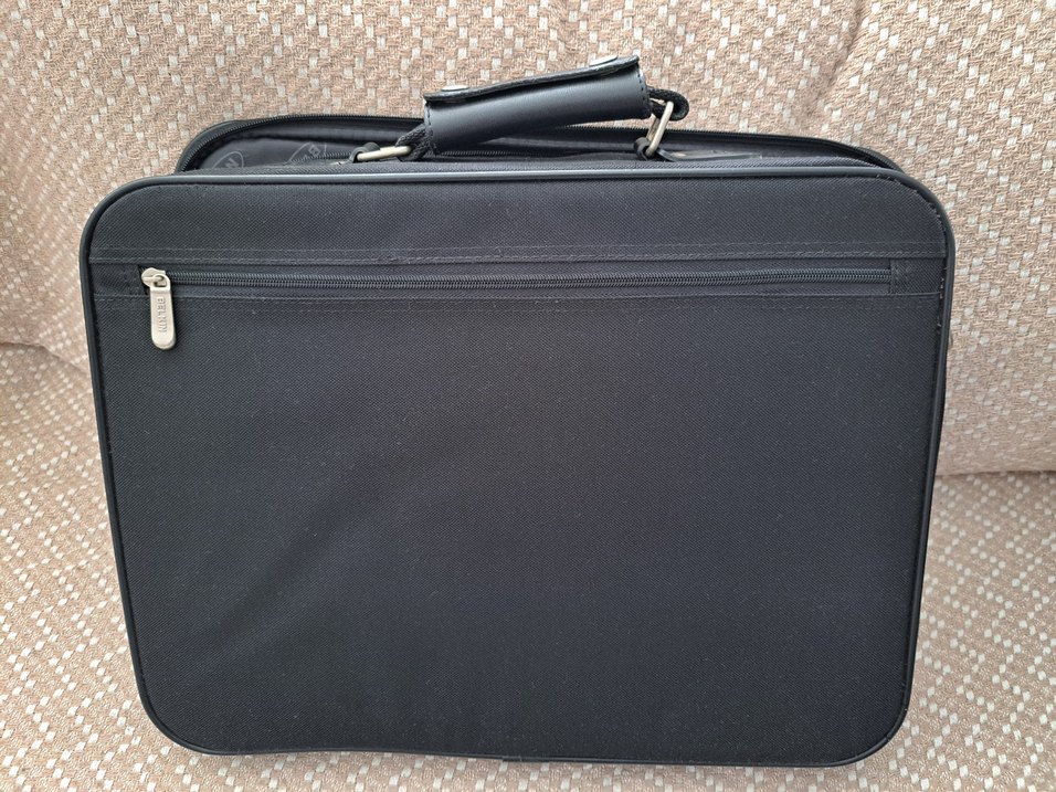 Belkin Laptop ve Evrak Çantası - Görsel 2