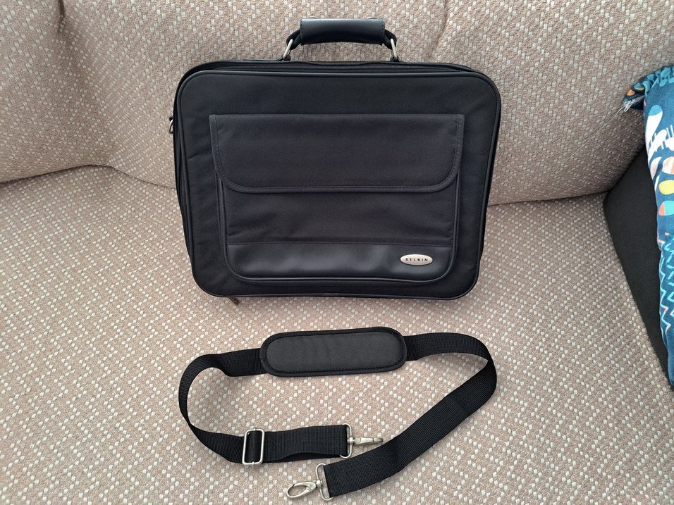 Belkin Laptop ve Evrak Çantası - Görsel 4