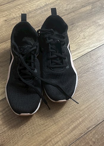 Siyah Bağcıklı Spor Kadın Sneakers