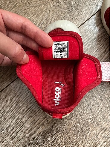 21 Beden Vicco ilk adım ayakkabısı