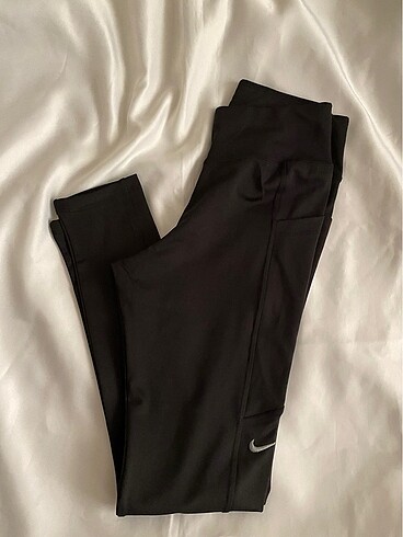 Nike tayt