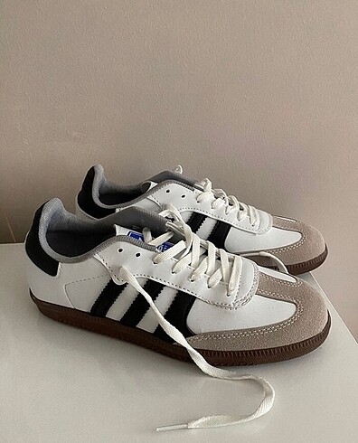Adidas Samba