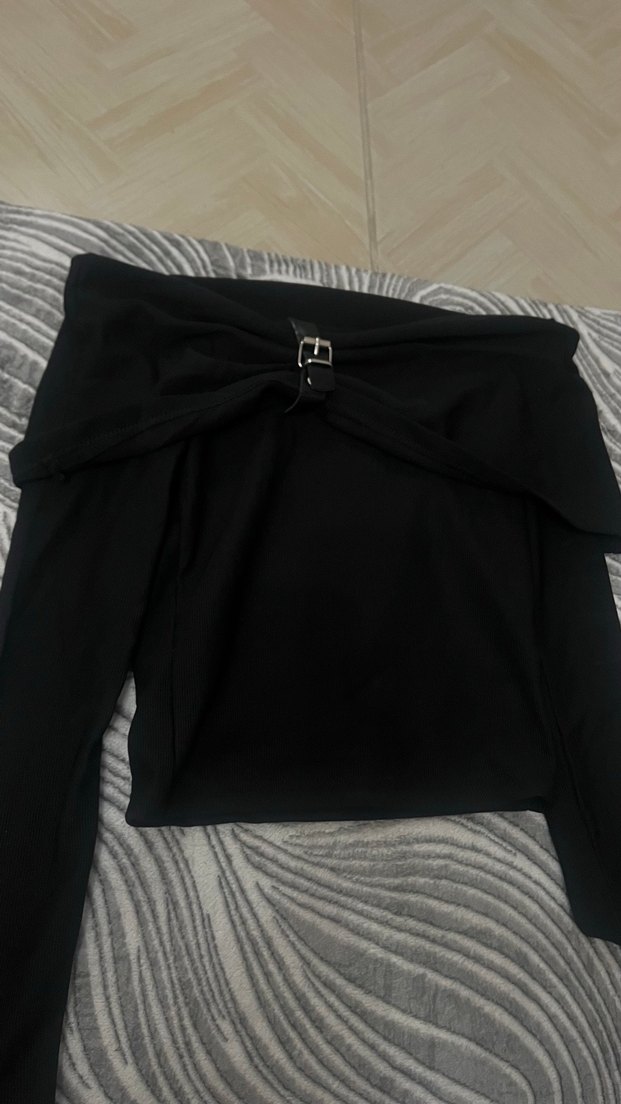 Tokalı Siyah  Bluz - Görsel 2