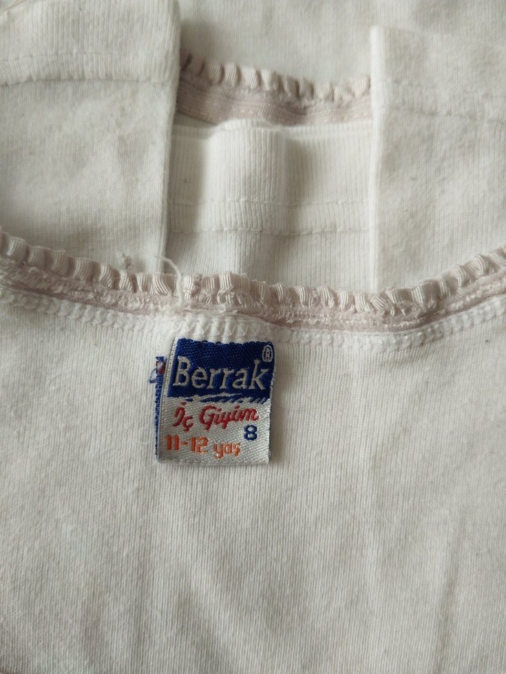 Beyaz Çocuk Atlet - Görsel 2