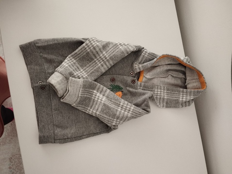 kapşonlu bebek hırka - Görsel 4